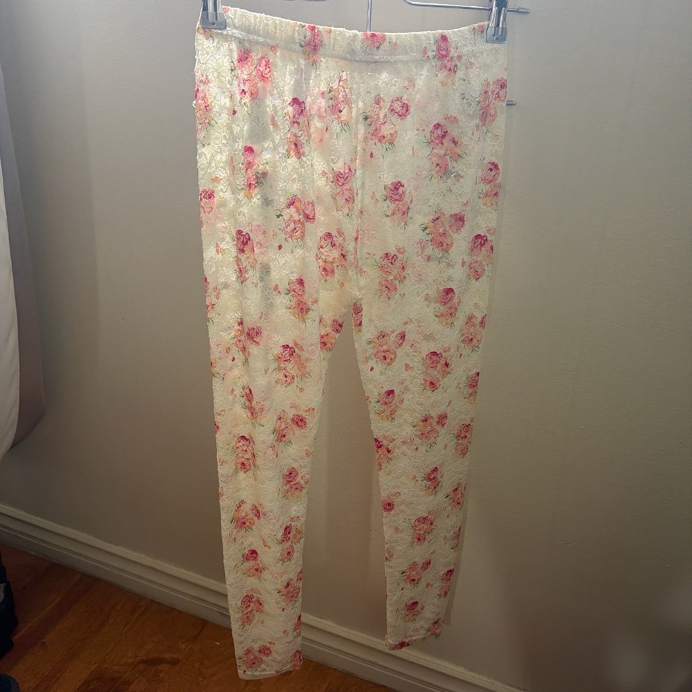 Xhilaration Cream Lace Leggings with Pink Floral Print